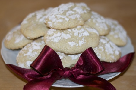 ricciarelli,italian,food,almond,cookies,christmas