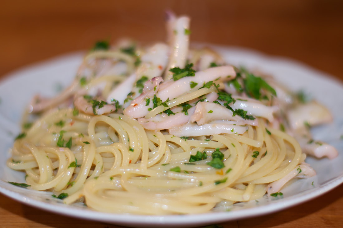 pasta,spaghetti,calamari,easy everyday italian food